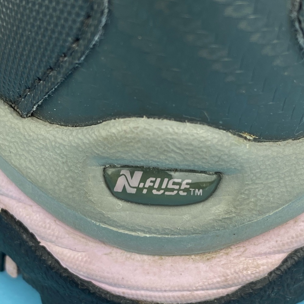 new balance 550 red black